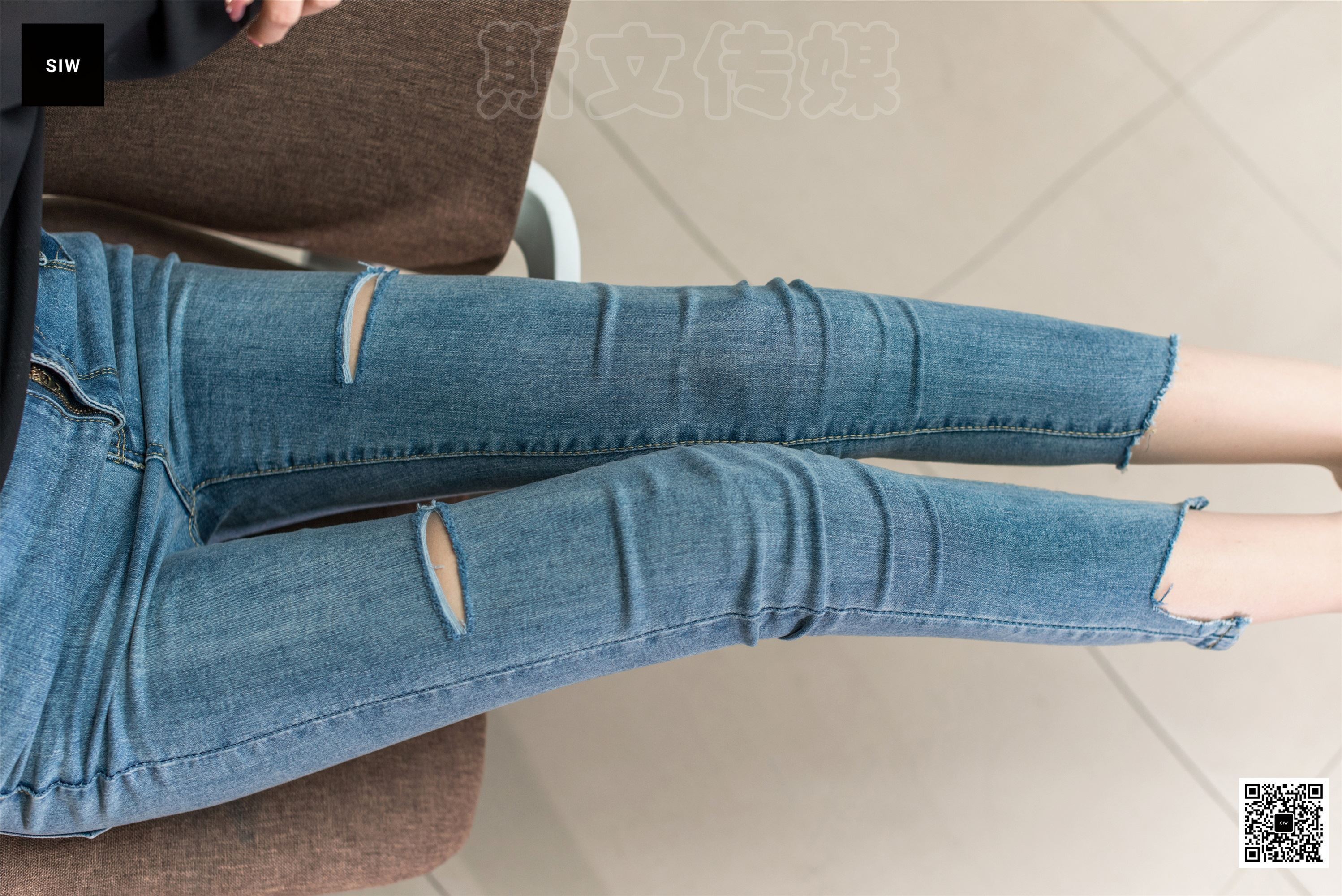 SIW斯文传媒 VOL.017 办公裤里丝-悦悦